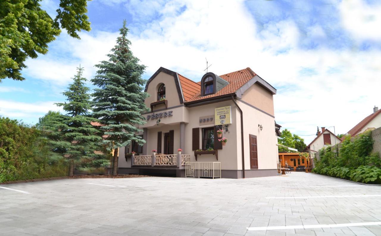 Pension Nest - Family Apartman โมชนมายารูวาร์ ภายนอก รูปภาพ